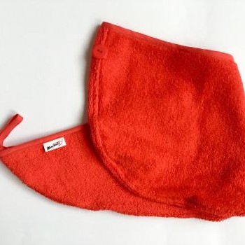 Red Couture: Červený turban na vlasy